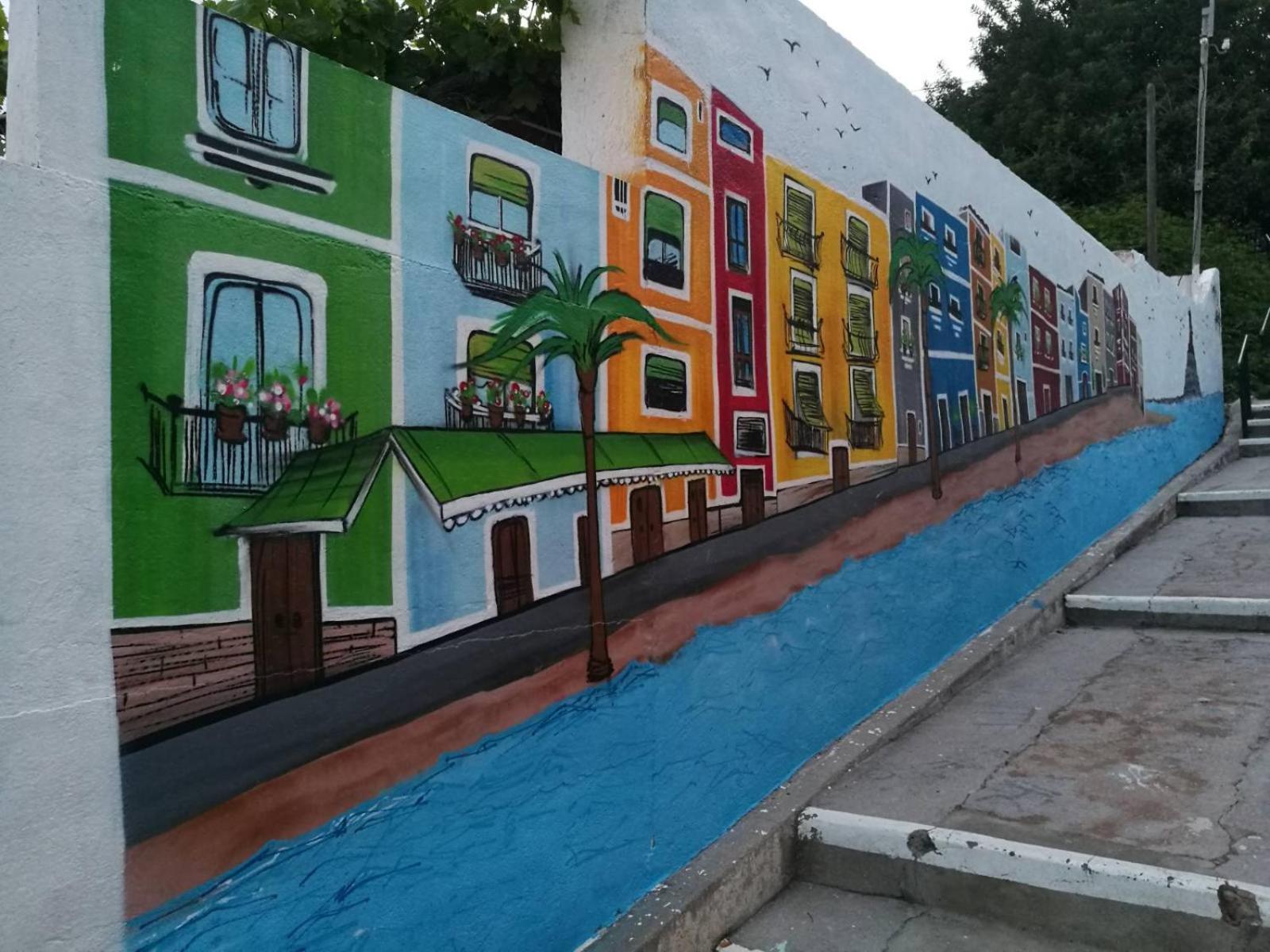 La Muralla Apartament *